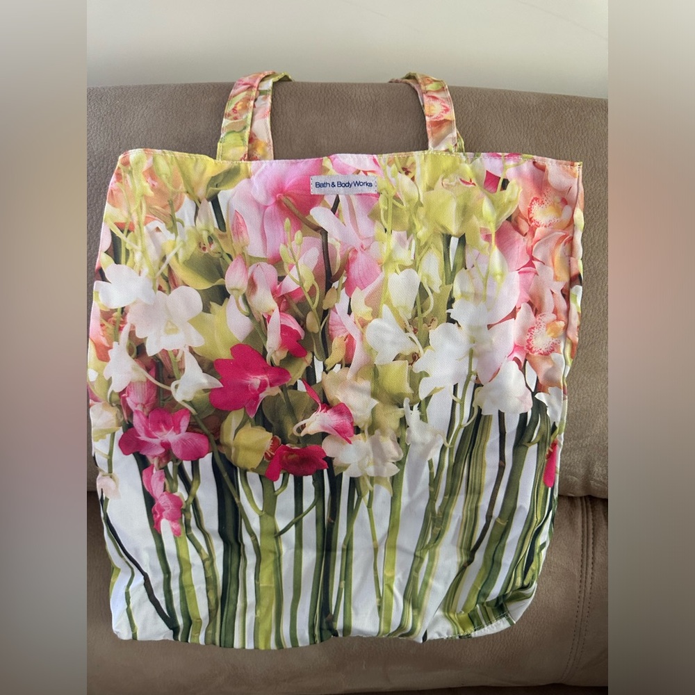 Flower Tote 💐 Bath and Body Works